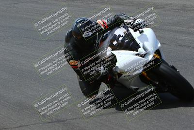 media/Apr-10-2022-SoCal Trackdays (Sun) [[f104b12566]]/Bowl (11am)/